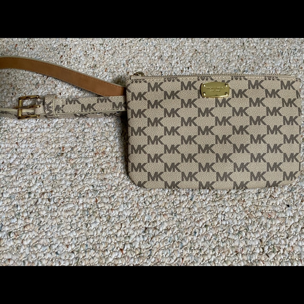 Michael Kors fanny pack